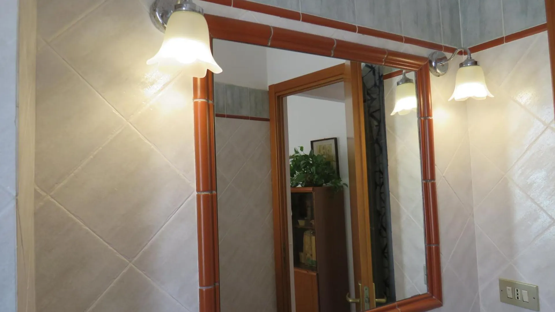 Awesome Terrace And Apartment In The City Centre Palermo Italië