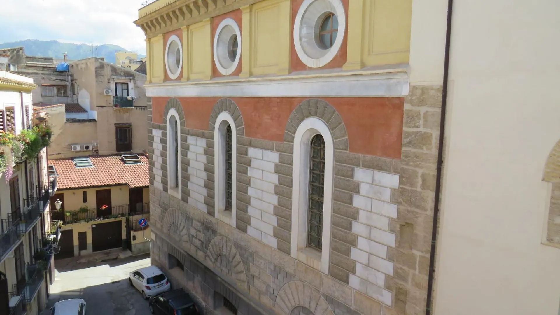 Awesome Terrace And Apartment In The City Centre Palermo